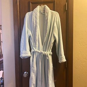 Private Quarters Aqua robe